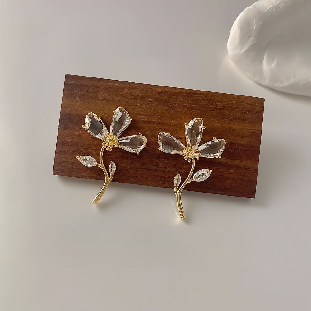 14K Forgyldte 925 Sterling Sølv Nåle Blomst Øreringe med Zirkonia – Elegant & Unikt Design