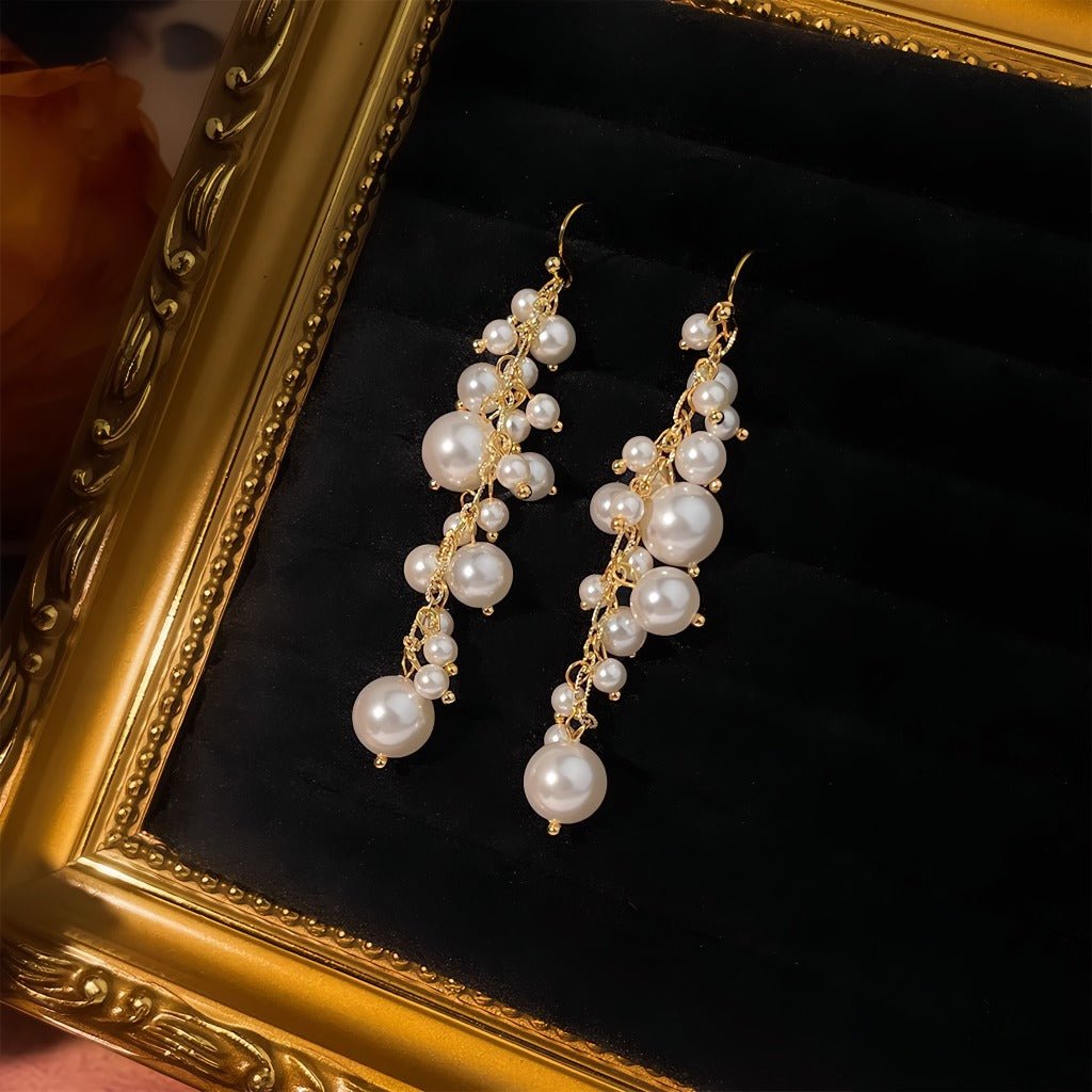 14K Forgyldt Lange Øreringe med Højglans Perler – Elegant Håndlavet Design i Vintage Stil - Lilla Villa