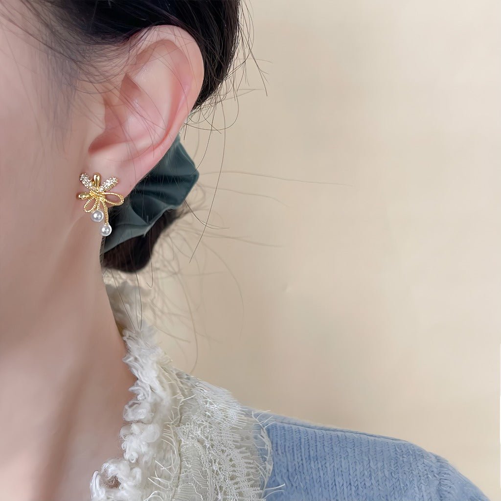 14K Forgyldte 925 sterling sølv nåle Elegant Blomsterformede Øreringe med Højglansperler - Lilla Villa