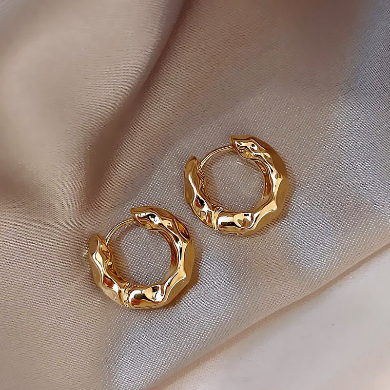 14k guldbelagt elegante unikke tekstur øreringe - Lilla Villa