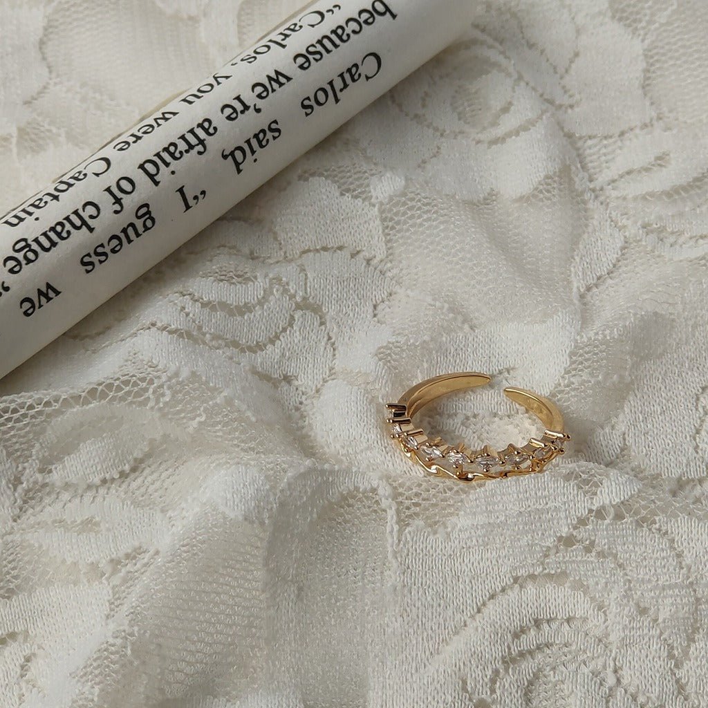 14K Guldbelagt Justerbar Flettet Ring med Zirkonia - Sten - Lilla Villa
