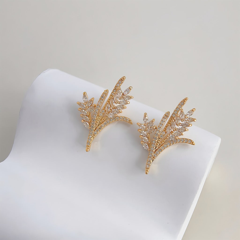 18K Forgyldt Øreringe med Zirkonia i Vintage Hvede/Blad Design – Elegant & Kunstnerisk