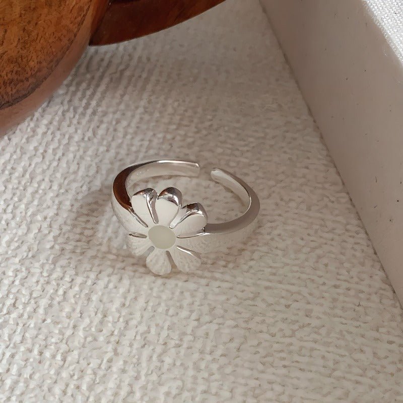 925 Sølv Marguerit Ring – Romantisk og Tidløst Design - Lilla Villa
