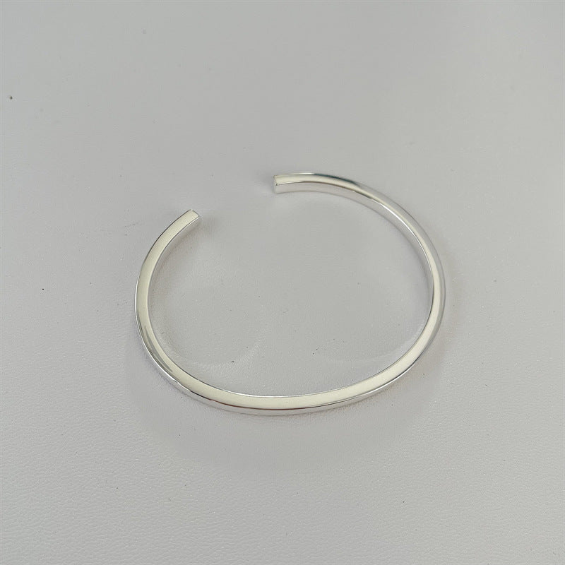 925 Sterling Sølv Åben Armbånd med Poleret Finish – Enkel og Elegant Design - Lilla Villa