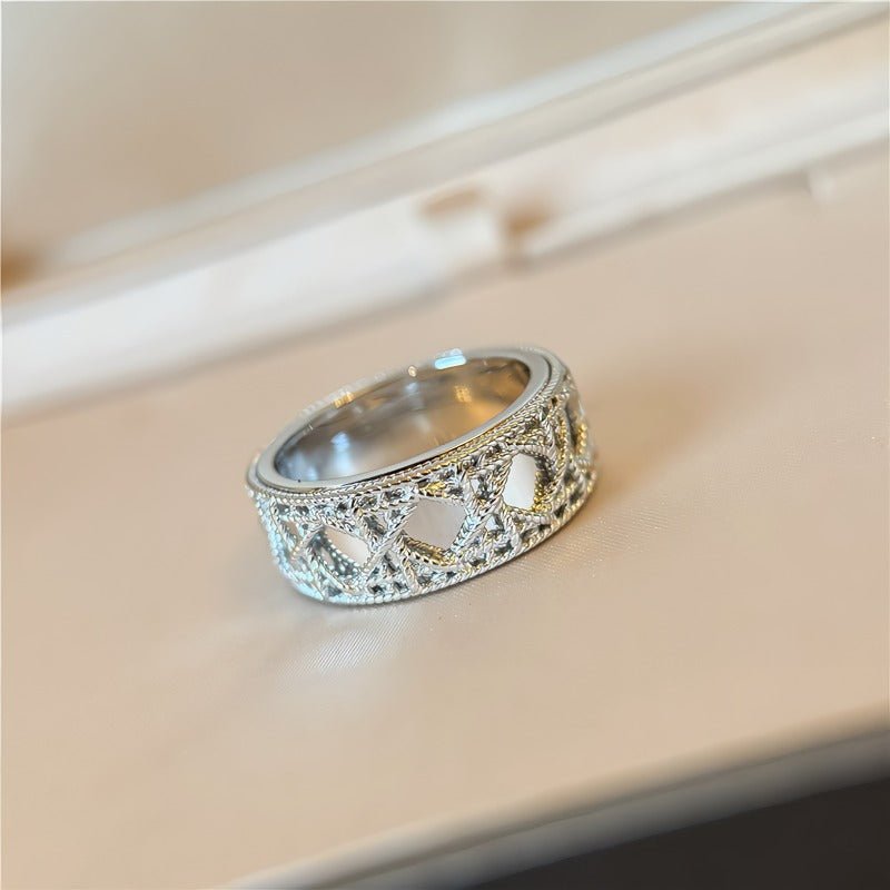 925 Sterling Sølv Bred Justerbar Ring med Udskåret Mønster – Elegant og Vintage - Inspireret Design - Lilla Villa