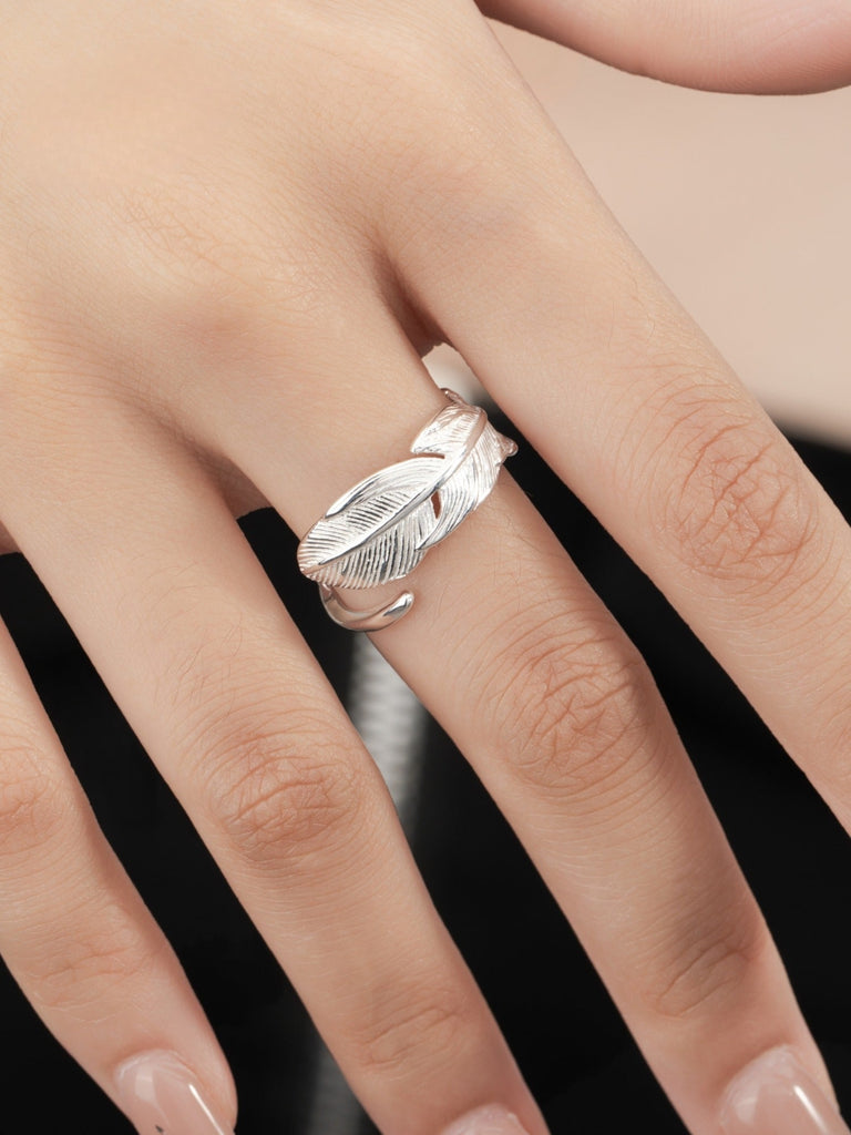 925 Sterling Sølv Justerbar Fjer Ring – Elegant og Tidløst Design - Lilla Villa