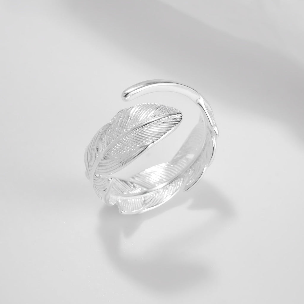 925 Sterling Sølv Justerbar Fjer Ring – Elegant og Tidløst Design - Lilla Villa
