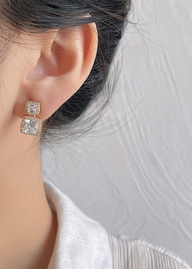 925 Sterling Sølv Nåle 14K Forgyldte Firkantede Geometriske Ørestikker med Mikropavé Zirkonia – Eksklusivt & Elegant Design - Lilla Villa