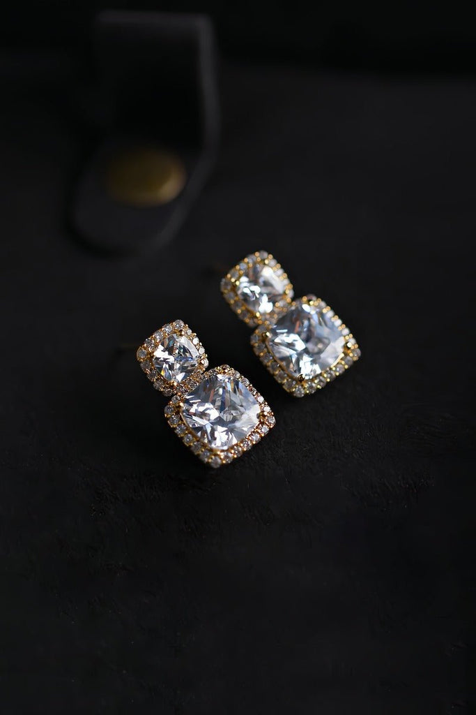 925 Sterling Sølv Nåle 14K Forgyldte Firkantede Geometriske Ørestikker med Mikropavé Zirkonia – Eksklusivt & Elegant Design - Lilla Villa