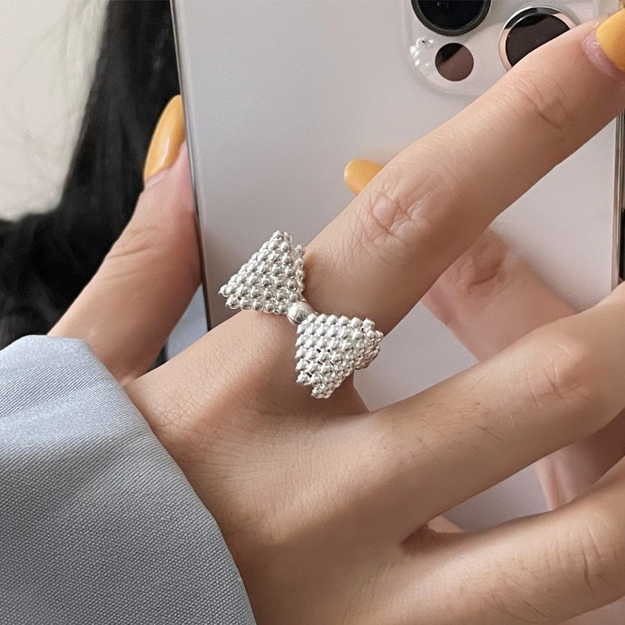 925 Sterling Sølv Sløjfe Formet Ring – Elegant og Justerbar Design - Lilla Villa