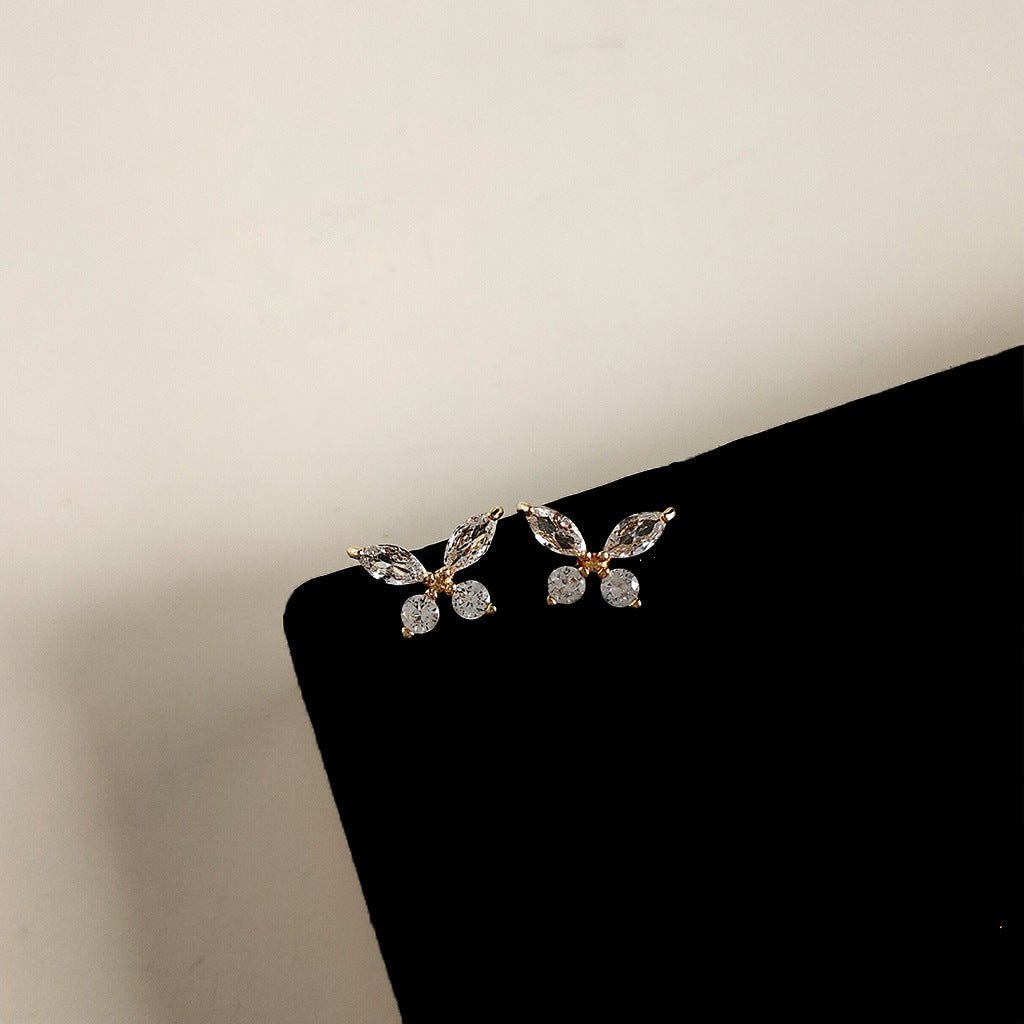 925 Sterling Sølvnål 14K Forgyldt Elegante Sommerfugle Øreringe Med Funklende Zirkonia - Lilla Villa