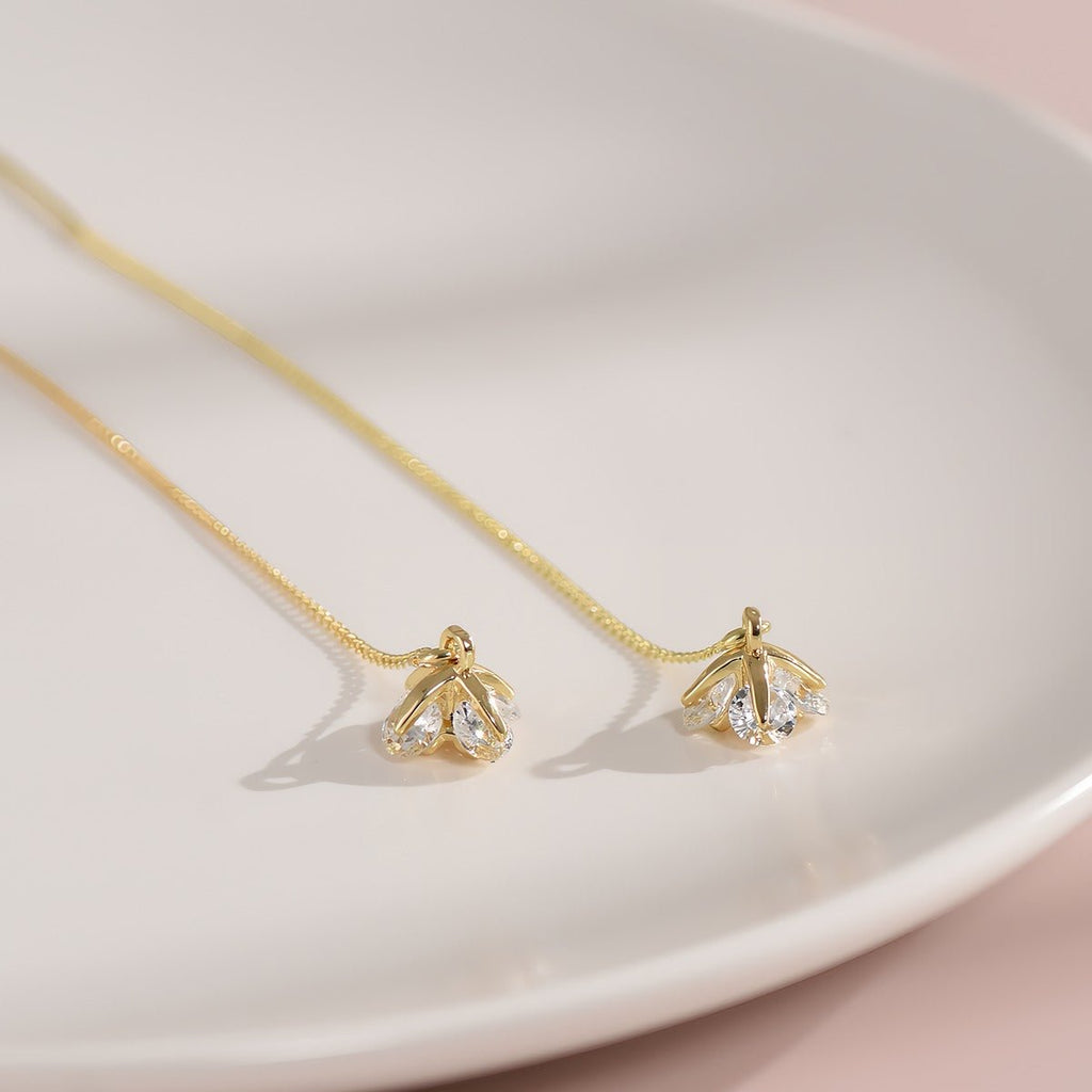 925 Sterling Sølvnåle 14K Forgyldte Ørekæder med Zirkonia – Elegant & Raffineret Design - Lilla Villa