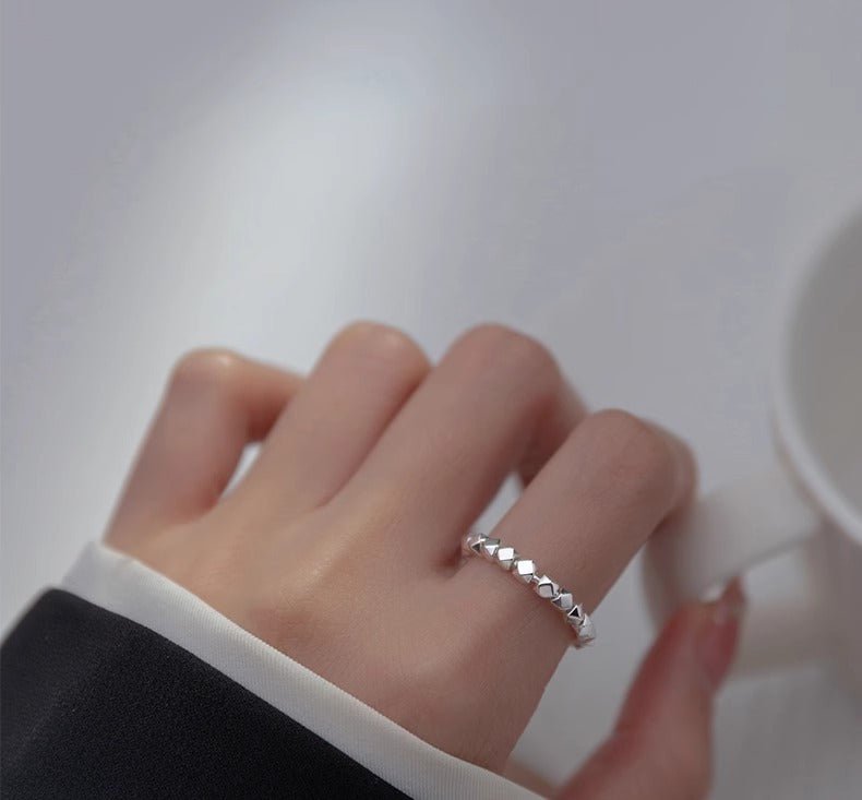 925 Sterlingsølv Facetslebet Geometrisk Justerbar Ring – Elegant og Enkel - Lilla Villa