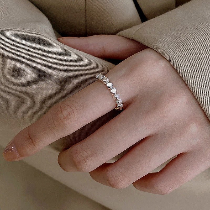 925 Sterlingsølv Facetslebet Geometrisk Justerbar Ring – Elegant og Enkel - Lilla Villa