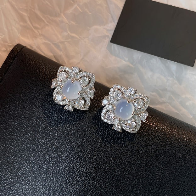 925 Sølv Nål Vintage Øreringe i Hvidguld Belægning med Zirkonia & Resin – Elegant Blomsterdesign