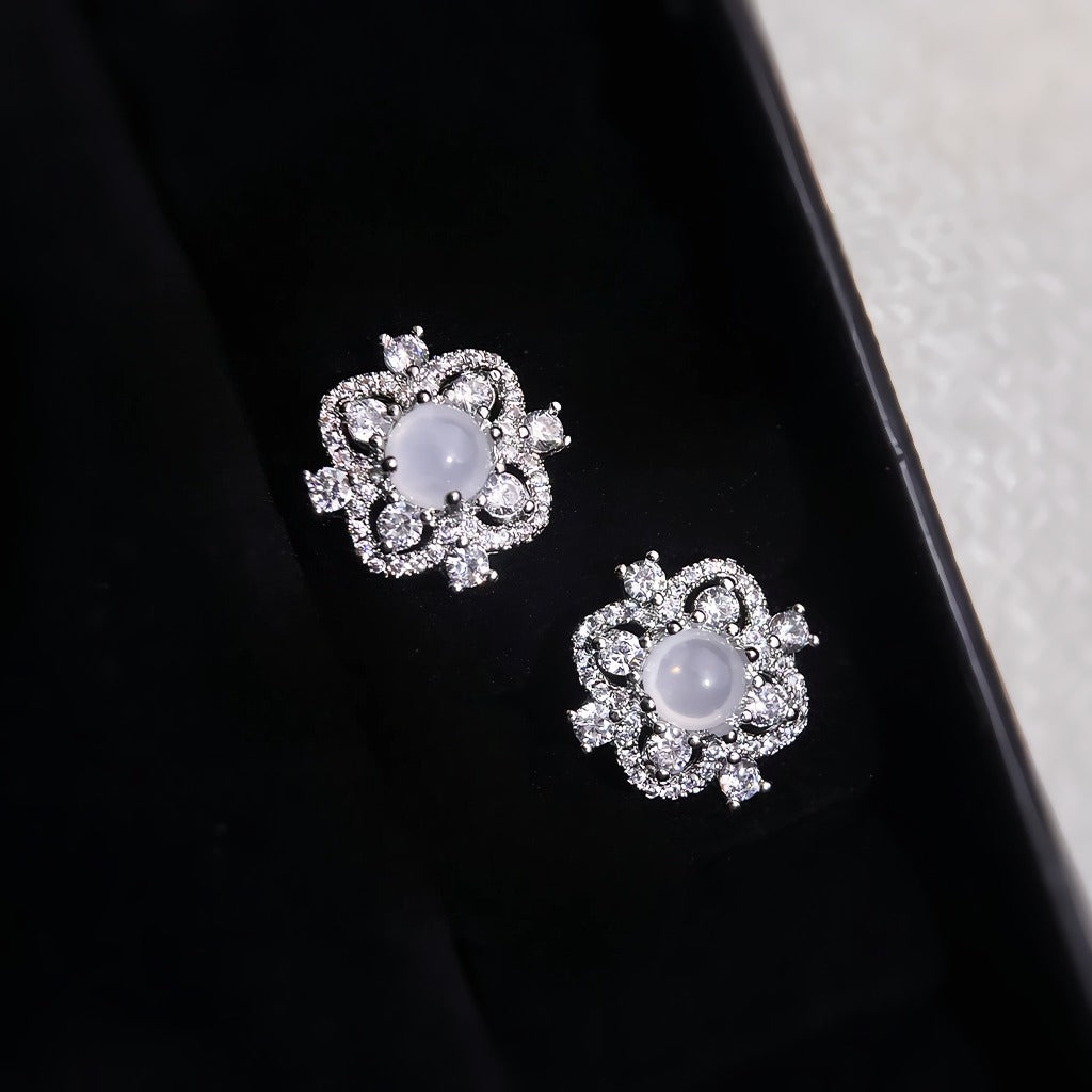 925 Sølv Nål Vintage Øreringe i Hvidguld Belægning med Zirkonia & Resin – Elegant Blomsterdesign