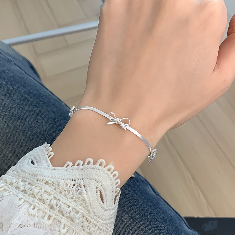 925 Sterling Sølv Sløjfe Armbånd – Elegant & Justerbart Design