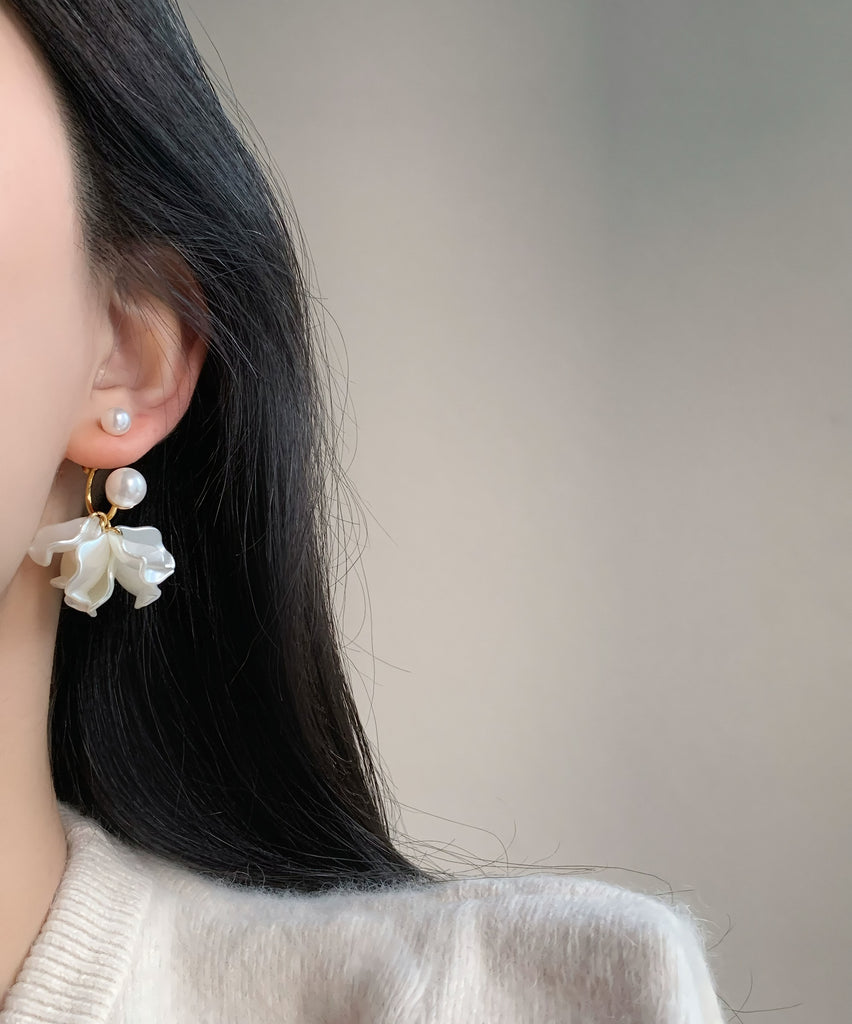 925 Sterling Sølvnål 14K Forgyldte Håndlavede Store Blomster Øreringe med Perler – Elegant og Unikt Design