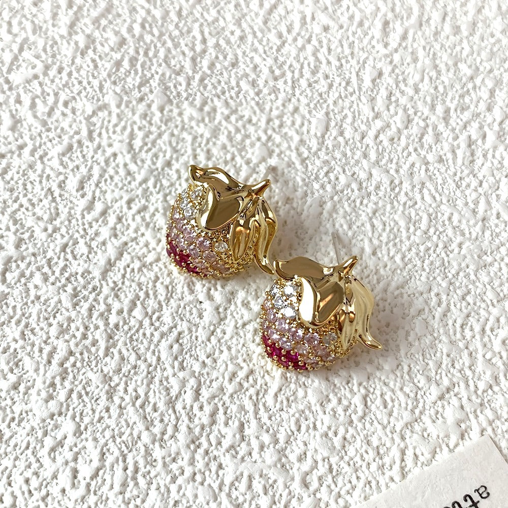 925 Sterling Sølvnål 14K Forgyldte Øreringe med Jordbærdesign og Pink & Klar Zirkonia