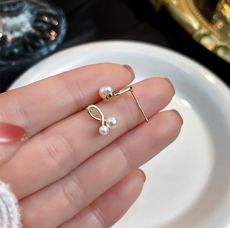 925S Sølvnåle Elegant 14K Forgyldt Perle Ørestikker - Klassisk Design med Tidløst Udtryk - Lilla Villa