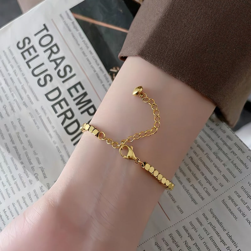 Geometrisk Firkantet Armbånd i 18K Forgyldt Rustfrit Stål – Minimalistisk Design