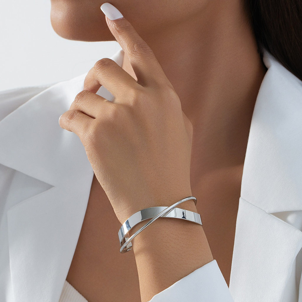 Hvidguldbelægning Titaniumstål Håndlavet Justerbar Armbånd – Moderne og Elegant Design