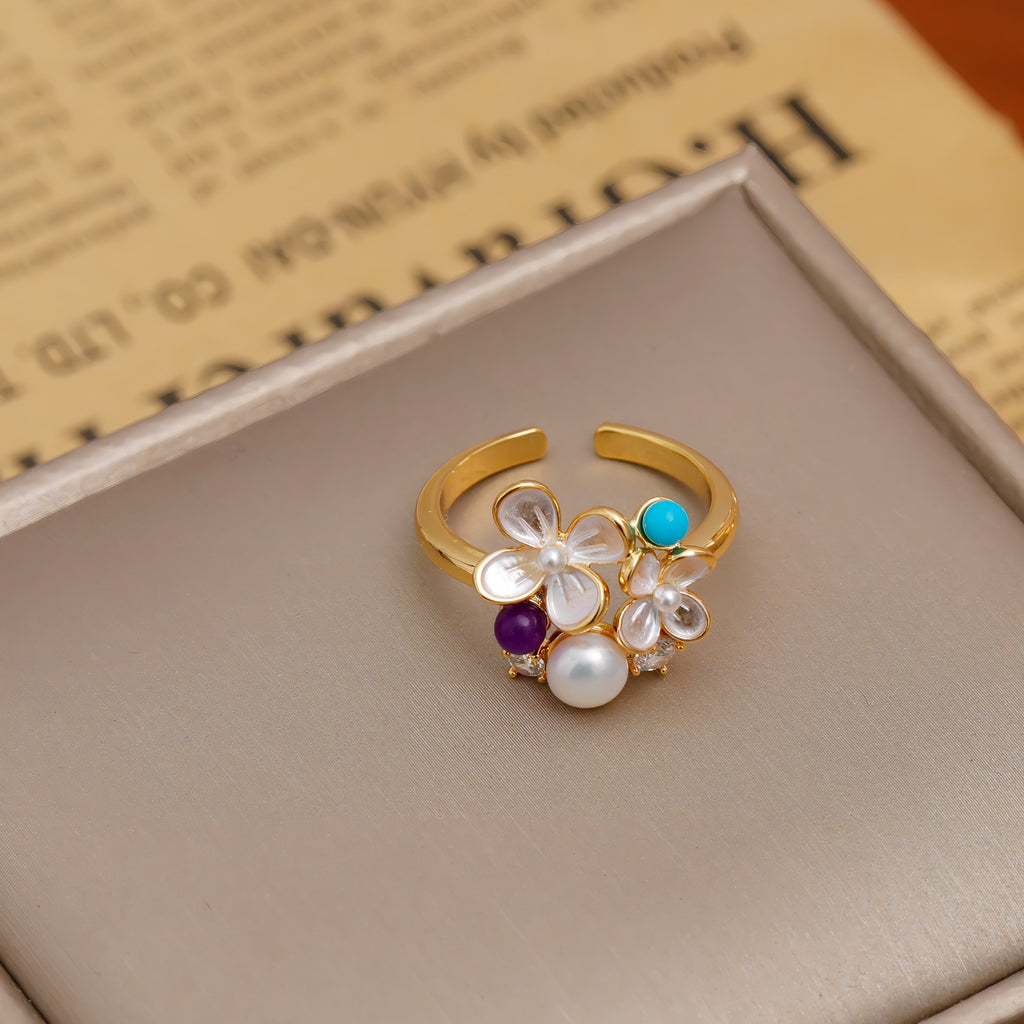 Justerbar 16K Forgyldt Guld Ring med Blomsterdesign, Ferskvandsperler og Farvede Sten