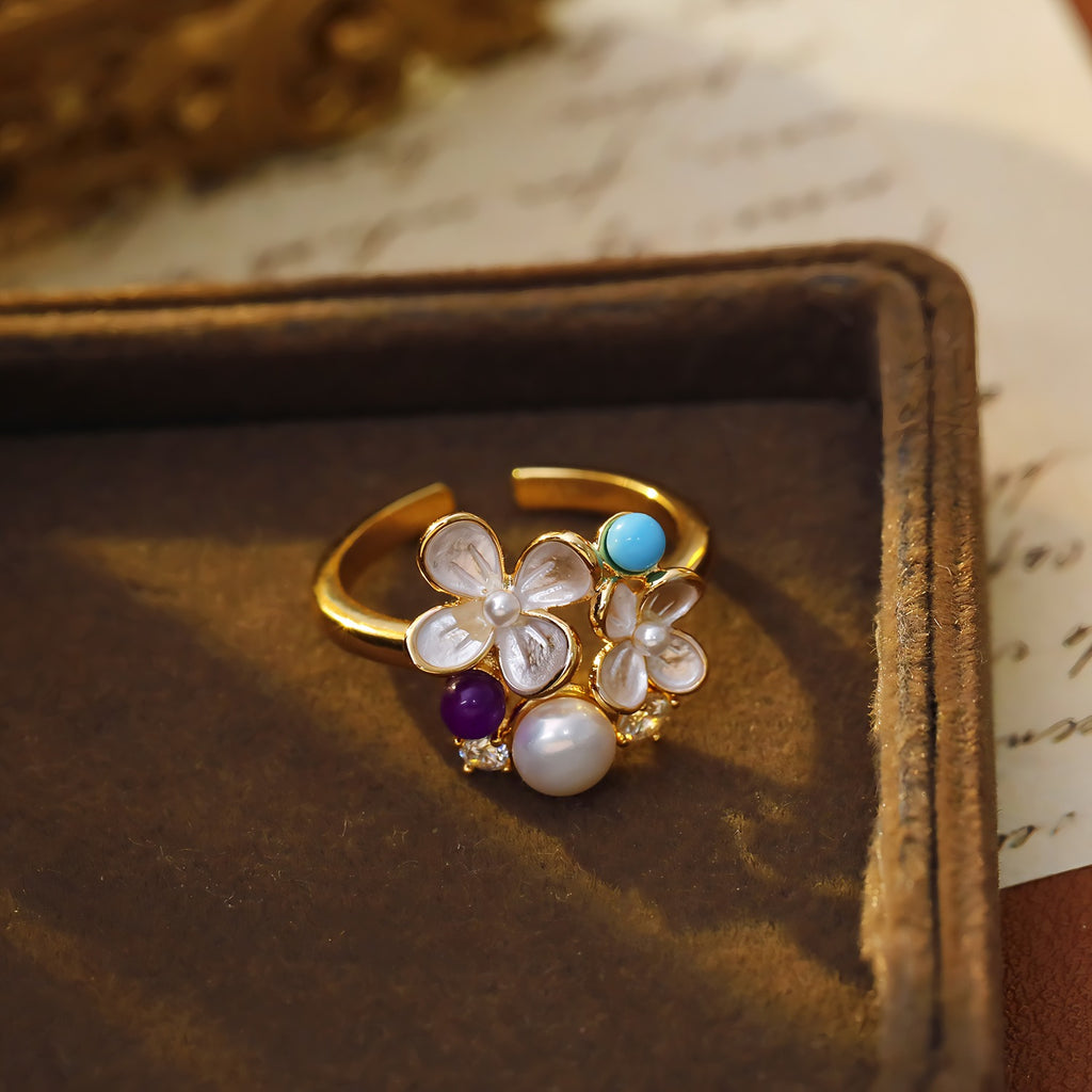 Justerbar 16K Forgyldt Guld Ring med Blomsterdesign, Ferskvandsperler og Farvede Sten