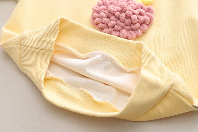 Børnetøjssæt med Blomsterbroderi - Trøje og Jeans (1 - 6 år) - Lilla Villa