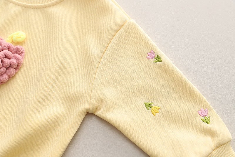 Børnetøjssæt med Blomsterbroderi - Trøje og Jeans (1 - 6 år) - Lilla Villa