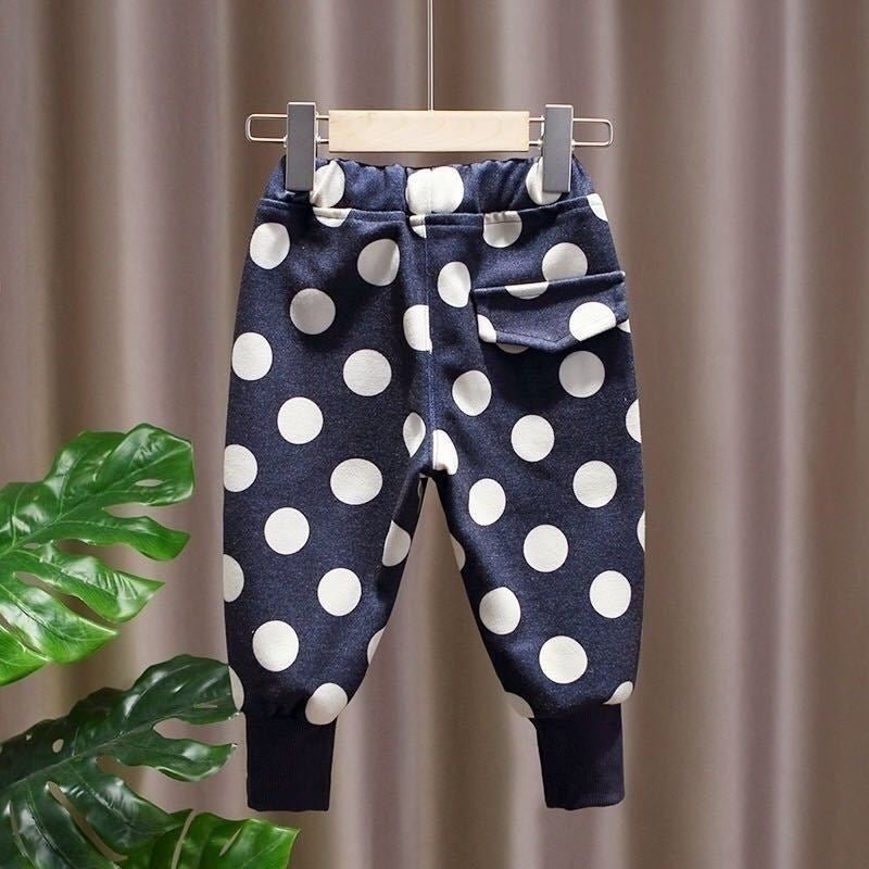 Ekstra varm sort fleece sweatpants/joggingbukser/joggers med hvide prikker til børn - Lilla Villa