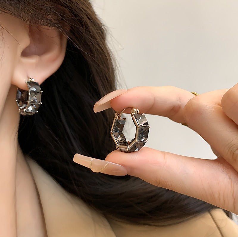 Elegant 14K Forgyldte Øreringe med Glas Zirkonia – Sekskantet Design - Lilla Villa