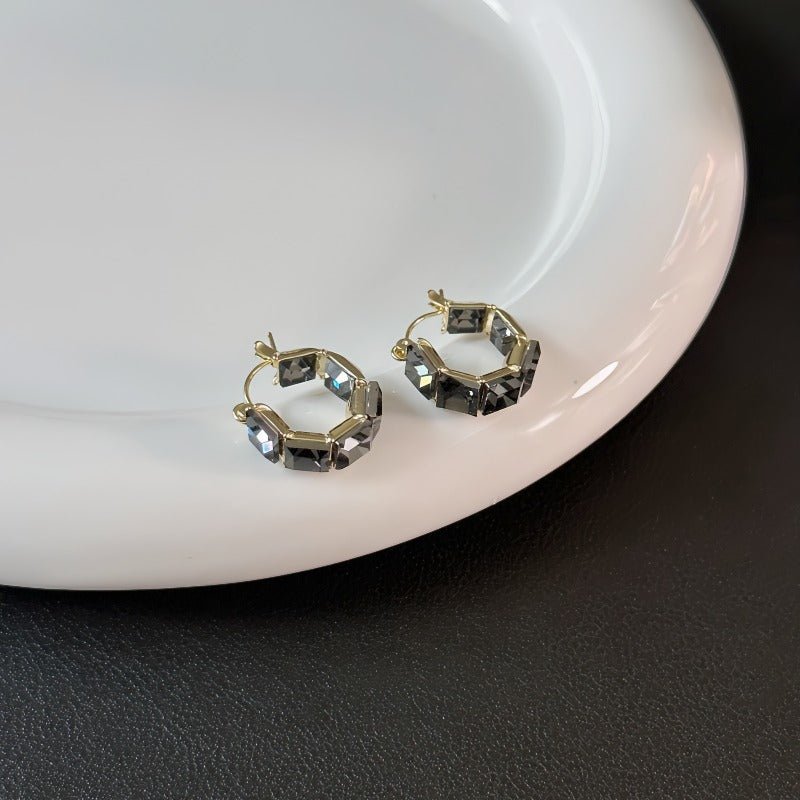 Elegant 14K Forgyldte Øreringe med Glas Zirkonia – Sekskantet Design - Lilla Villa