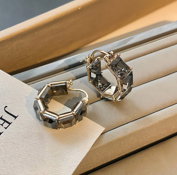 Elegant 14K Forgyldte Øreringe med Glas Zirkonia – Sekskantet Design - Lilla Villa