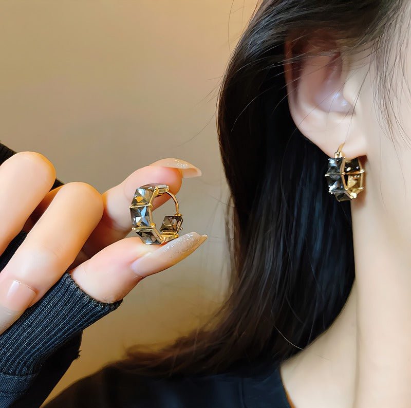 Elegant 14K Forgyldte Øreringe med Glas Zirkonia – Sekskantet Design - Lilla Villa