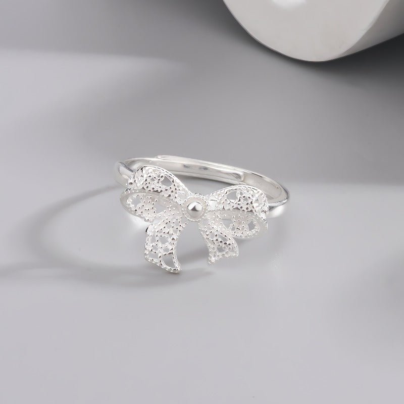 Elegant Sløjfe Ring i 925 Sterling Sølv – Justerbar og Unik Design - Lilla Villa