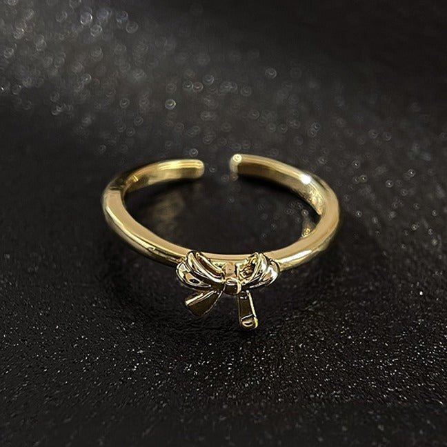 Elegant Sløjfeformet Åben Ring i Forgyldt – Justerbart Design - Lilla Villa