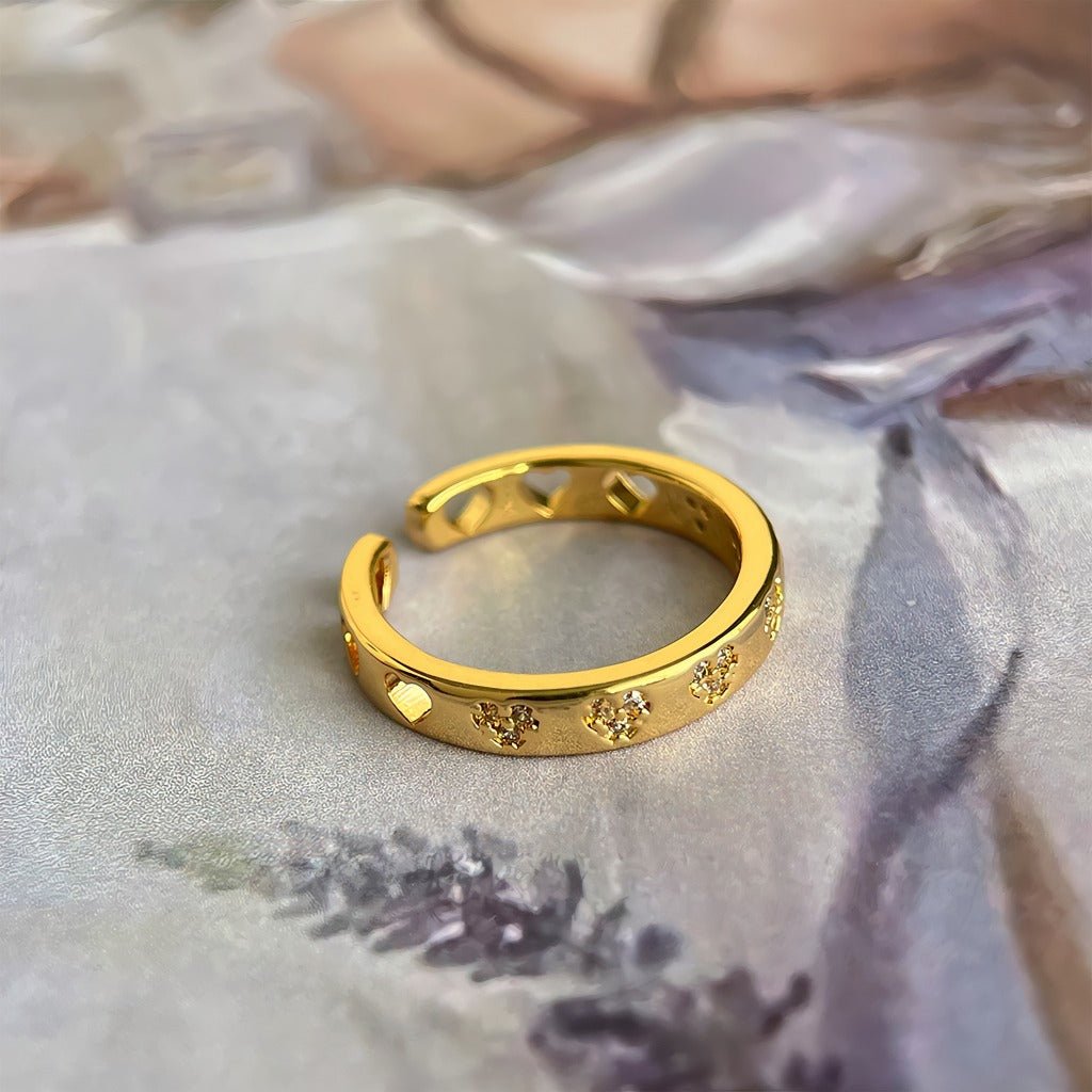 Forgyldt 14K Åben Ring med Micro‑Zirkonia – Elegant og Justerbar - Lilla Villa