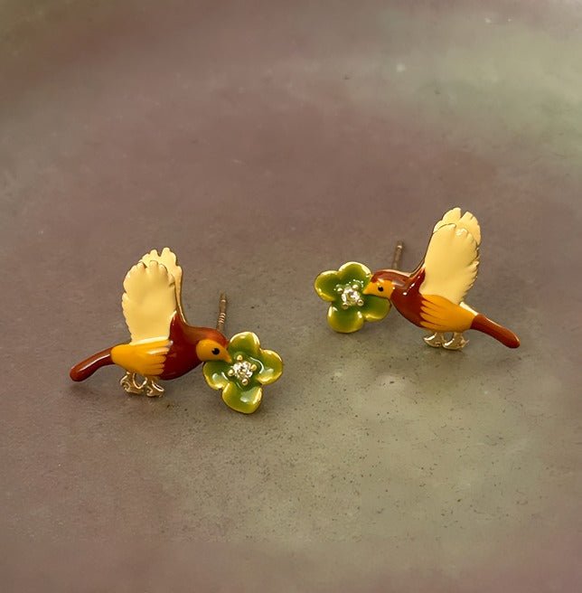 Fugl og Blomst Øreringe – 14K Forgyldt, S925 sølvnål & Håndlavet Emalje - Lilla Villa