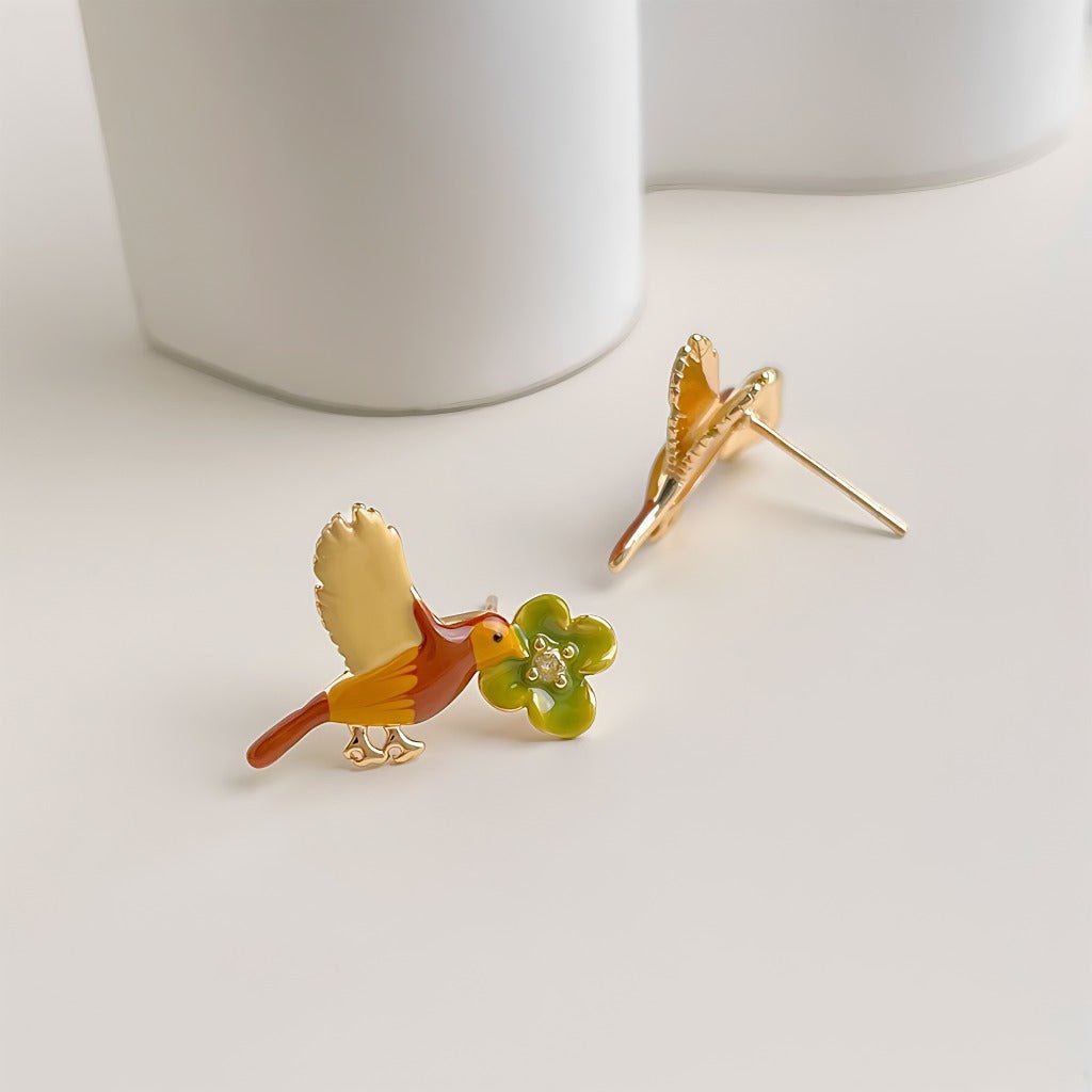 Fugl og Blomst Øreringe – 14K Forgyldt, S925 sølvnål & Håndlavet Emalje - Lilla Villa