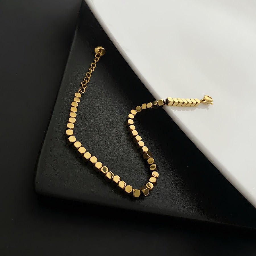 Geometrisk Firkantet Armbånd i 18K Forgyldt Rustfrit Stål – Minimalistisk Design - Lilla Villa