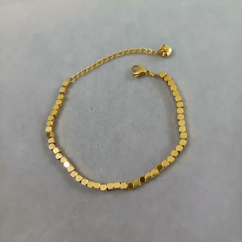 Geometrisk Firkantet Armbånd i 18K Forgyldt Rustfrit Stål – Minimalistisk Design - Lilla Villa