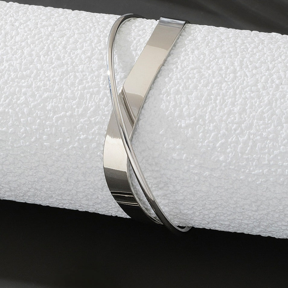 Hvidguldbelægning Titaniumstål Håndlavet Justerbar Armbånd – Moderne og Elegant Design - Lilla Villa
