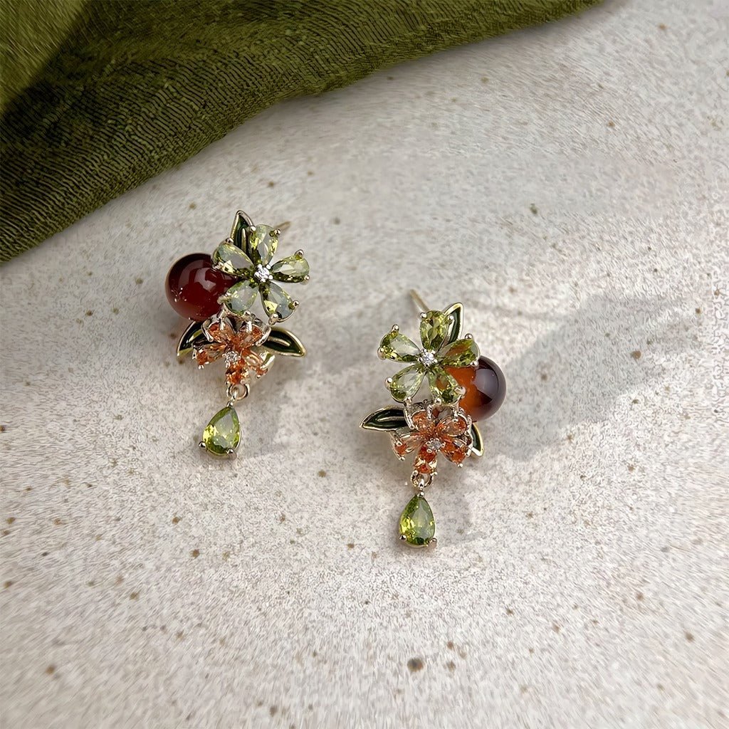 Kakiblomst Øreringe – Vintage Blomsterdesign med 14K Forgyldt & 925 Sølv Nål - Lilla Villa