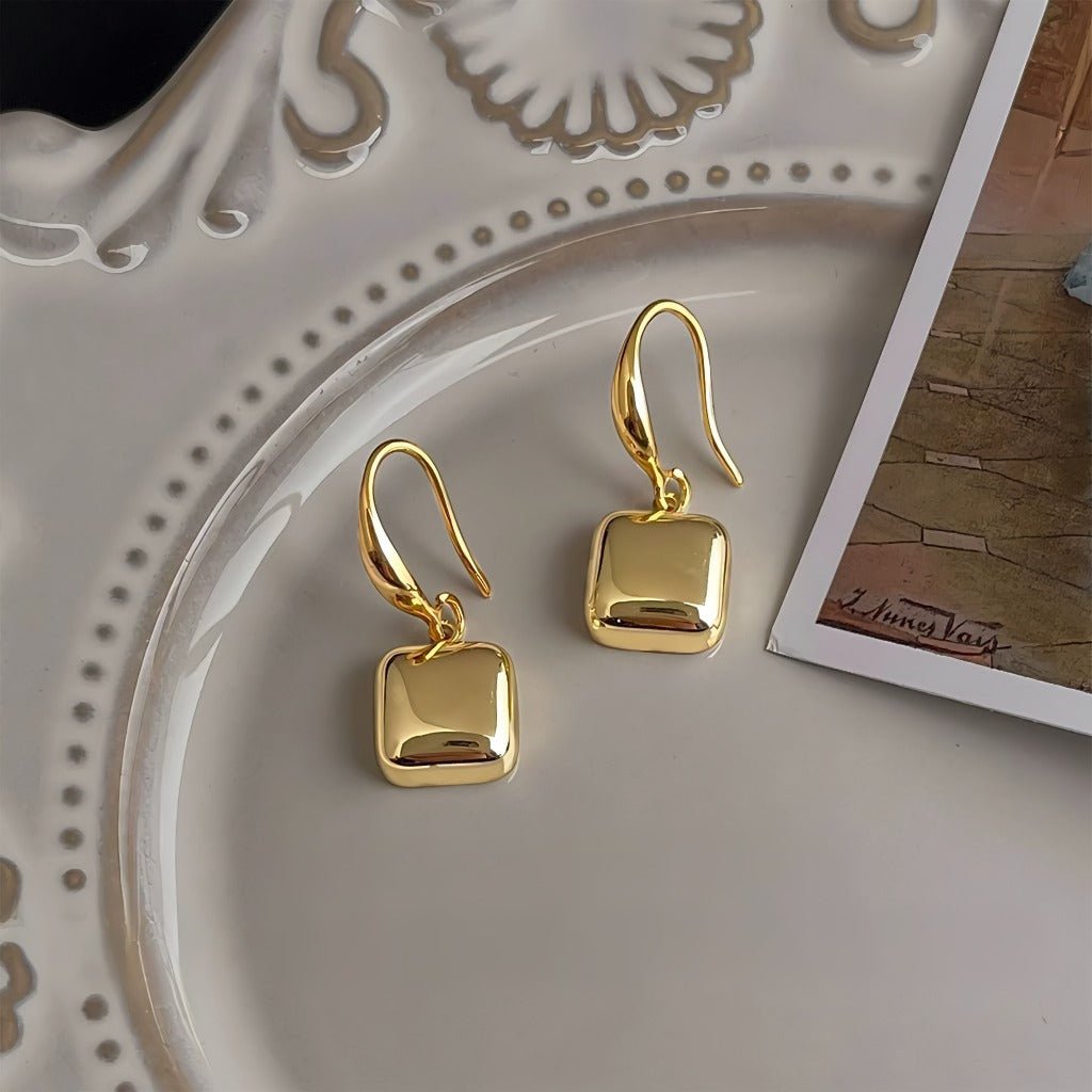 Kvadratisk Blank Øreringe – 18K Forgyldt Design med Moderne Minimalistisk Look - Lilla Villa