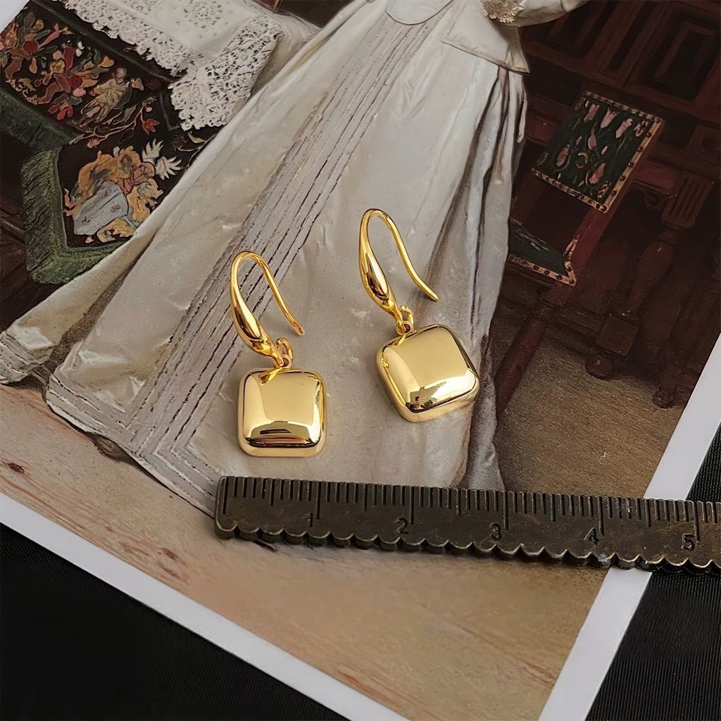 Kvadratisk Blank Øreringe – 18K Forgyldt Design med Moderne Minimalistisk Look - Lilla Villa