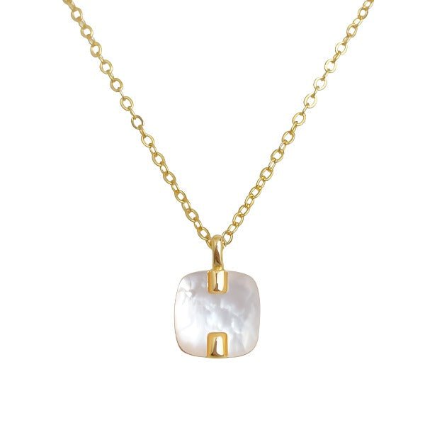 Kvadratisk Perlemors Halskæde – 18K Forgyldt & Håndlavet Design - Lilla Villa