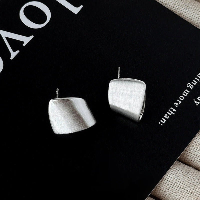 Mat Sølv Geometriske Øreringe – Elegant & Moderne Design - Lilla Villa