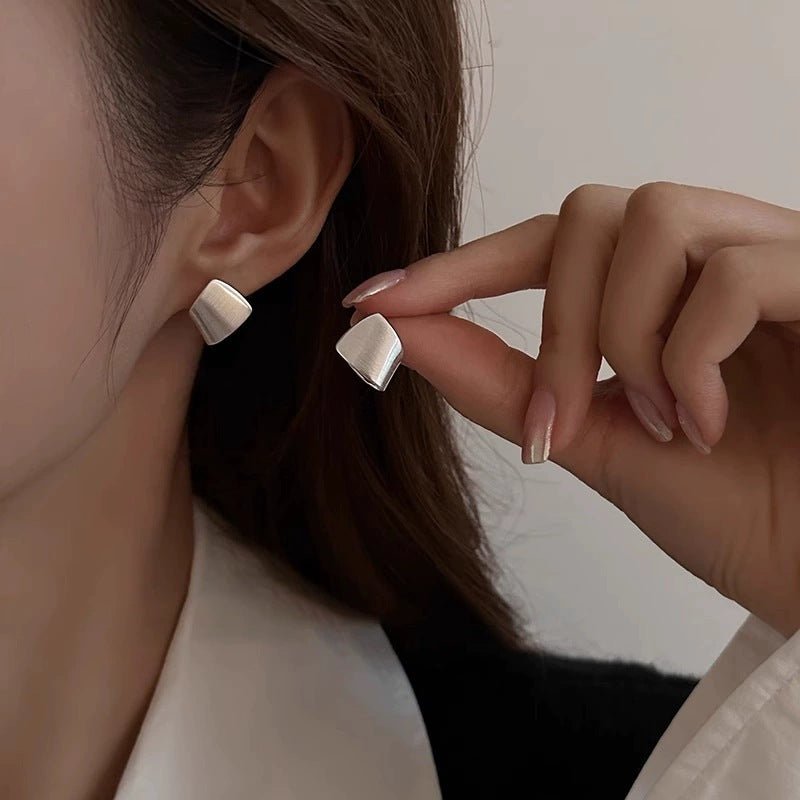 Mat Sølv Geometriske Øreringe – Elegant & Moderne Design - Lilla Villa