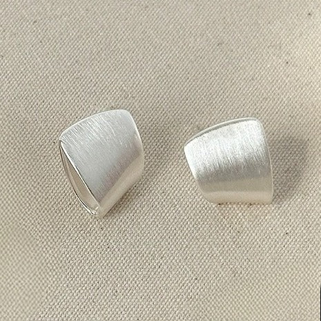 Mat Sølv Geometriske Øreringe – Elegant & Moderne Design - Lilla Villa